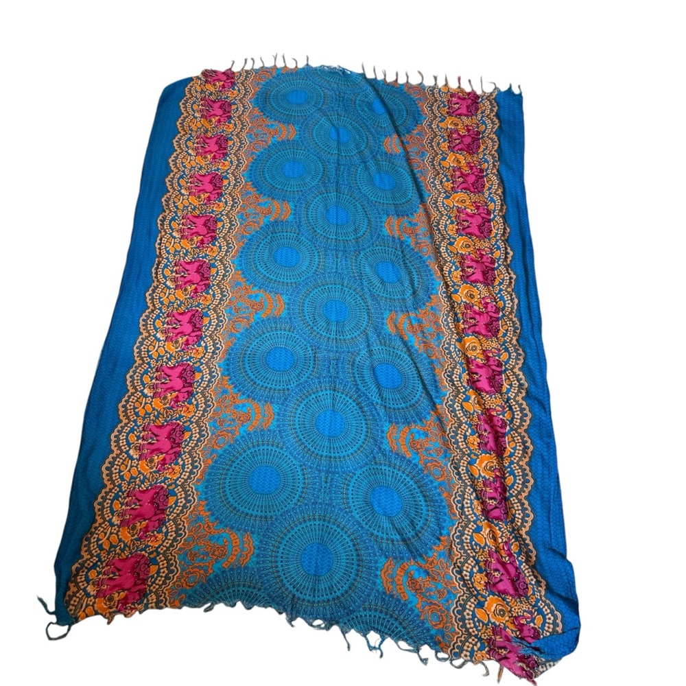 BEAUTIFUL SCARF ELEPHANTS INDIA